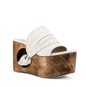 Cult Gaia Anna platform size 7.5 NWT